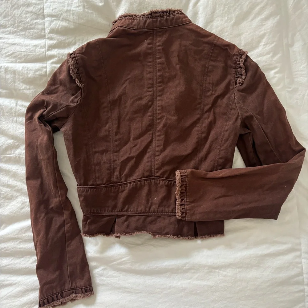 Elegant Brown Frayed Blazer - Picture 2 of 3